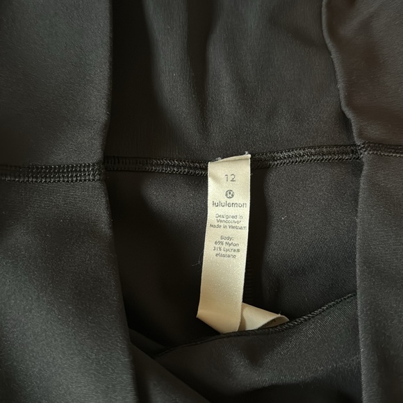 Lululemon Highrise Leggings - Picture 3 of 5